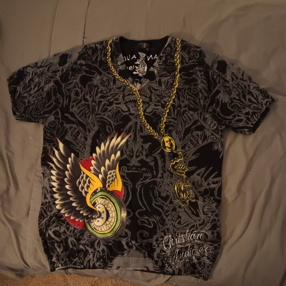 Super RARE vintage short-sleeve v-neck embellished Los Angeles tattoo sweater